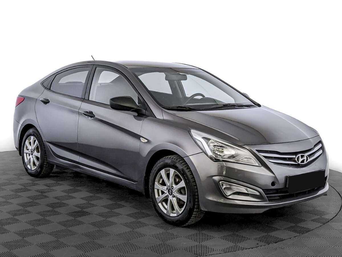 Hyundai Solaris с пробегом — 2014 год. Фото: #2