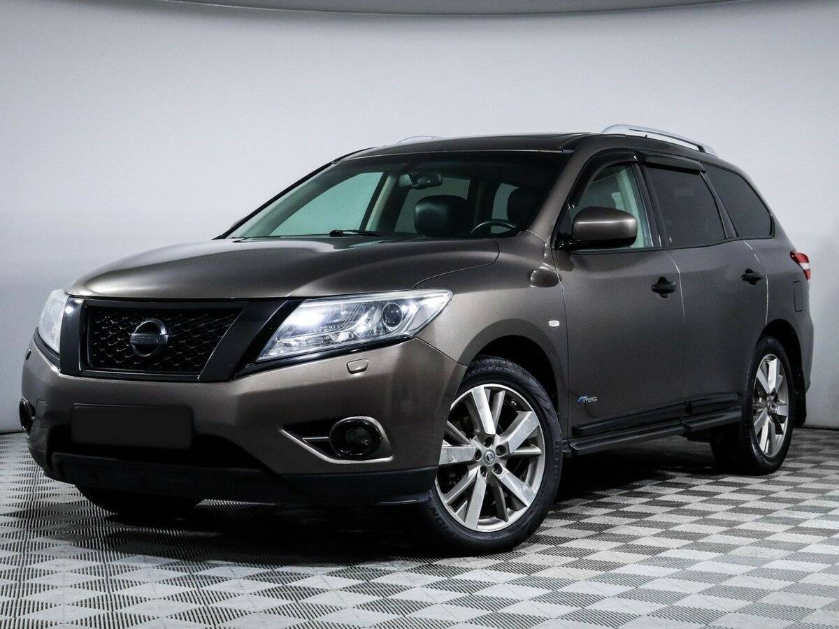 Nissan Pathfinder с пробегом — 2015 год. Посмотреть фото