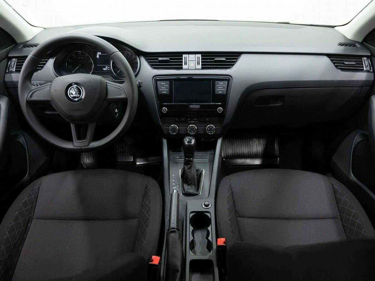 Skoda Octavia с пробегом — 2017 год. Фото: #12