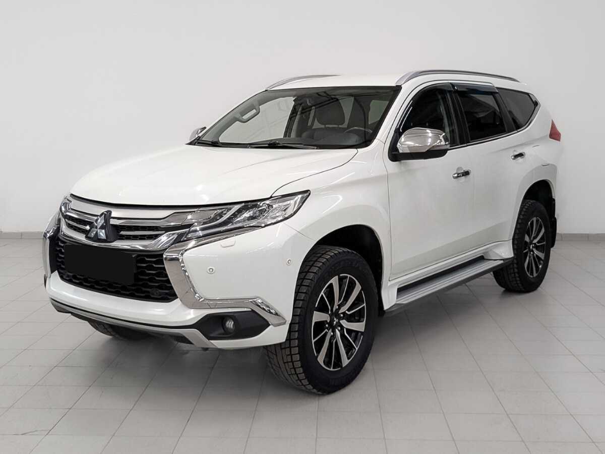 Mitsubishi Pajero Sport с пробегом — 2017 год. Посмотреть фото