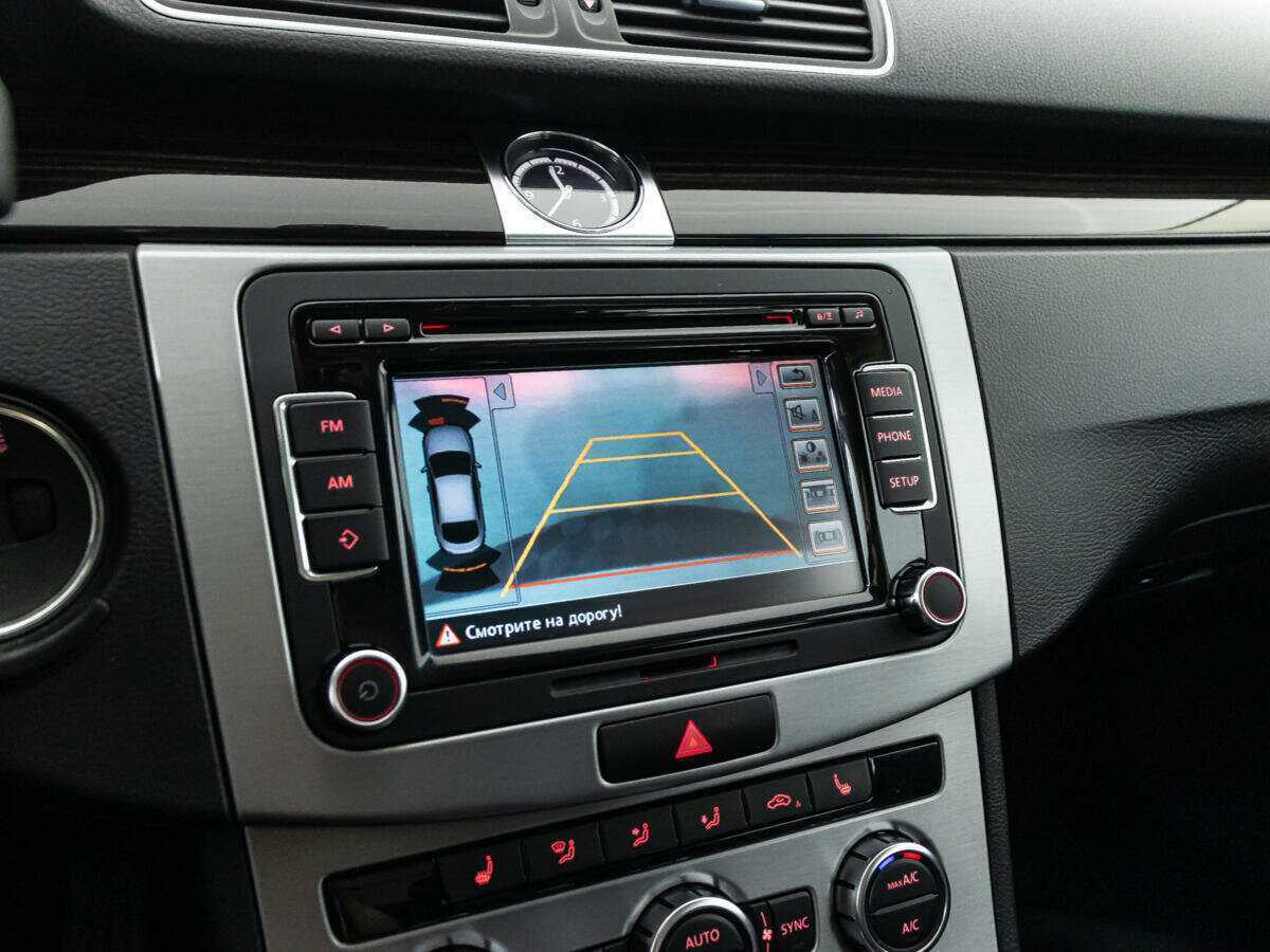 Volkswagen Passat CC с пробегом — 2013 год. Фото: #14