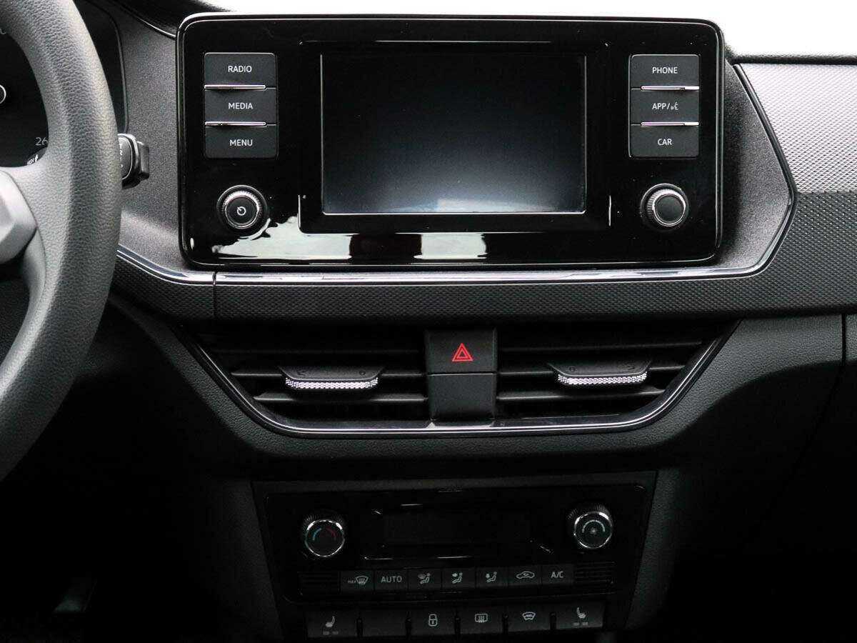 Volkswagen Polo с пробегом — 2020 год. Фото: #10