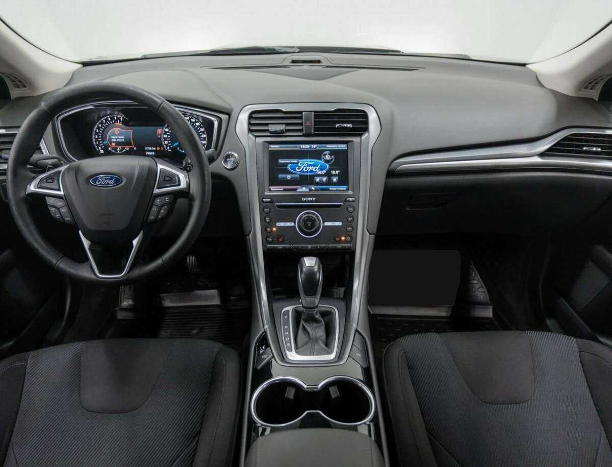 Ford Mondeo с пробегом — 2015 год. Фото: #13