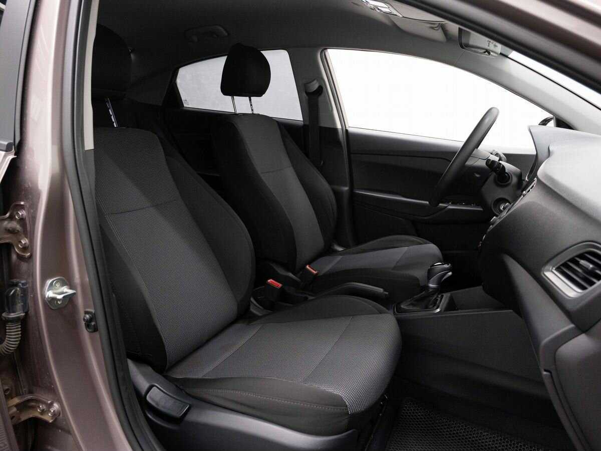 Hyundai Solaris с пробегом — 2020 год. Фото: #13