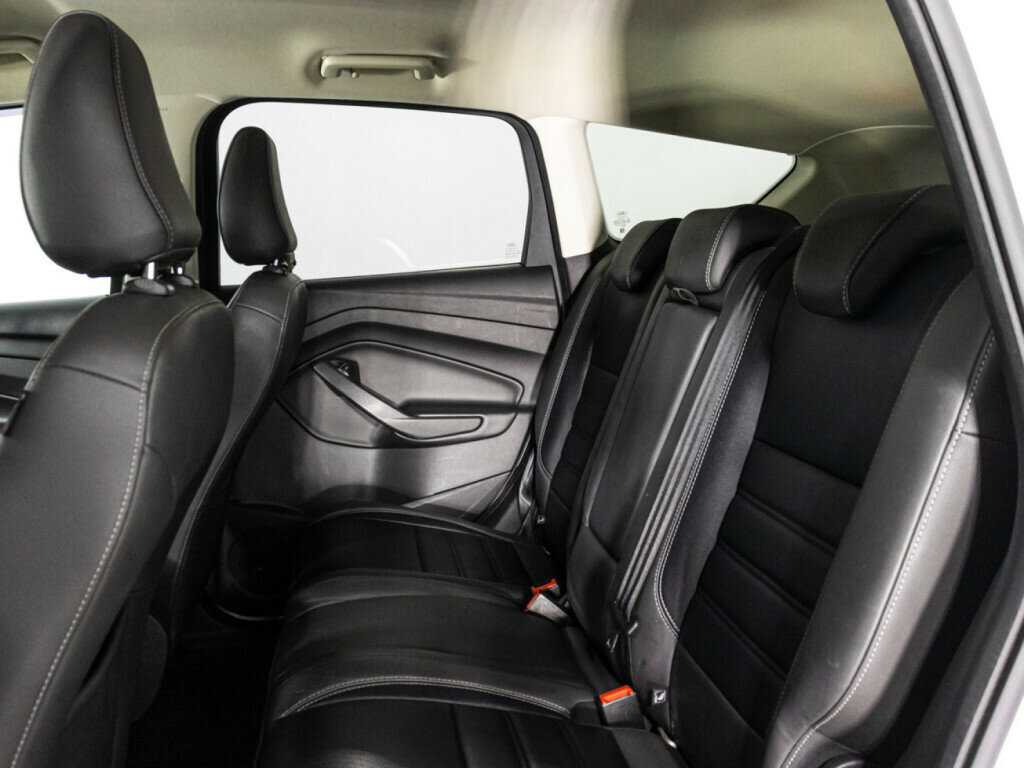 Ford Kuga с пробегом — 2018 год. Фото: #9