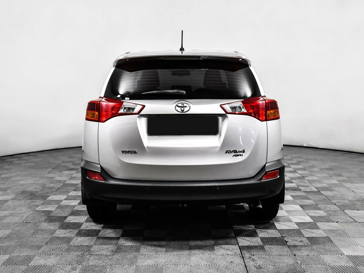 Toyota RAV4 с пробегом — 2013 год. Фото: #5