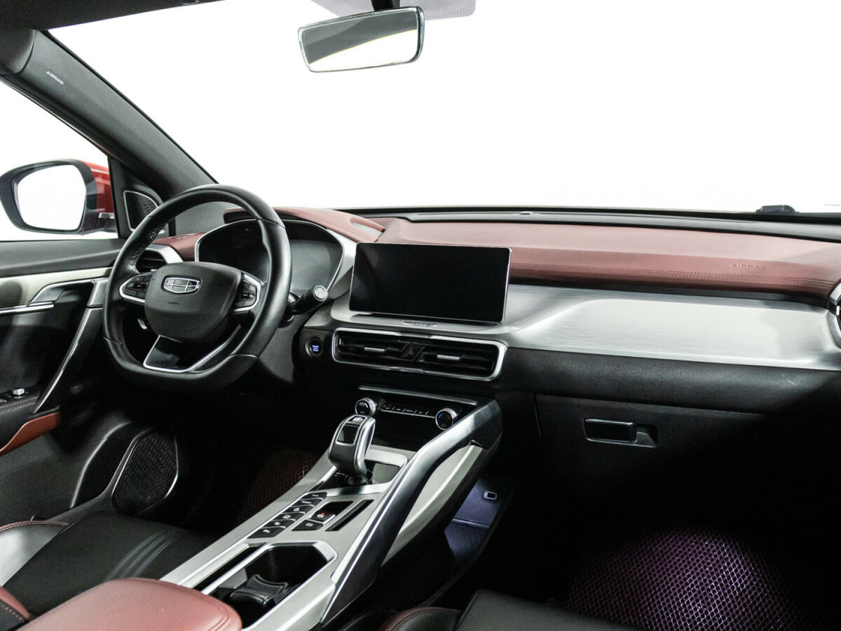 Geely Coolray с пробегом — 2021 год. Фото: #8