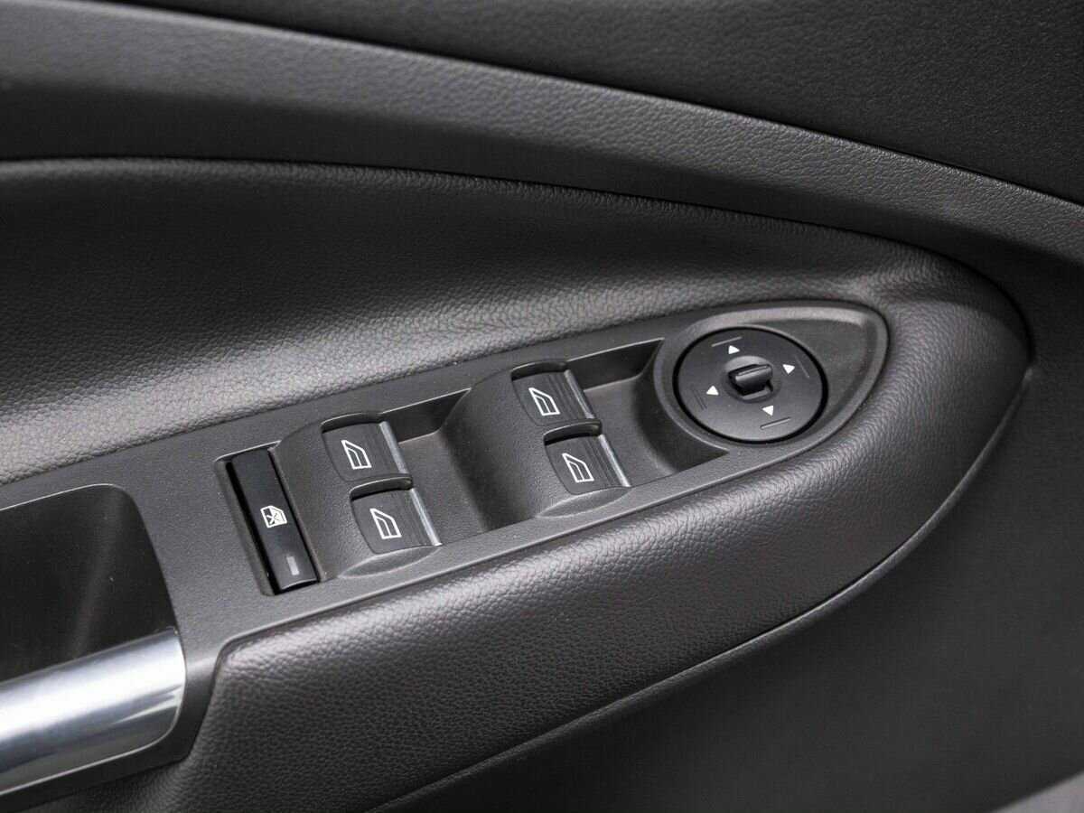 Ford Kuga с пробегом — 2017 год. Фото: #18