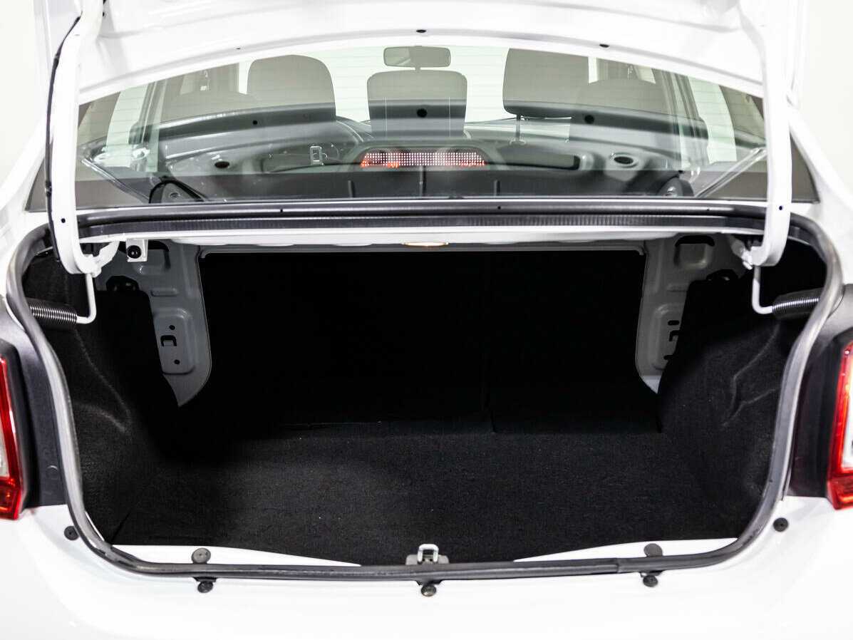 Renault Logan с пробегом — 2019 год. Фото: #16