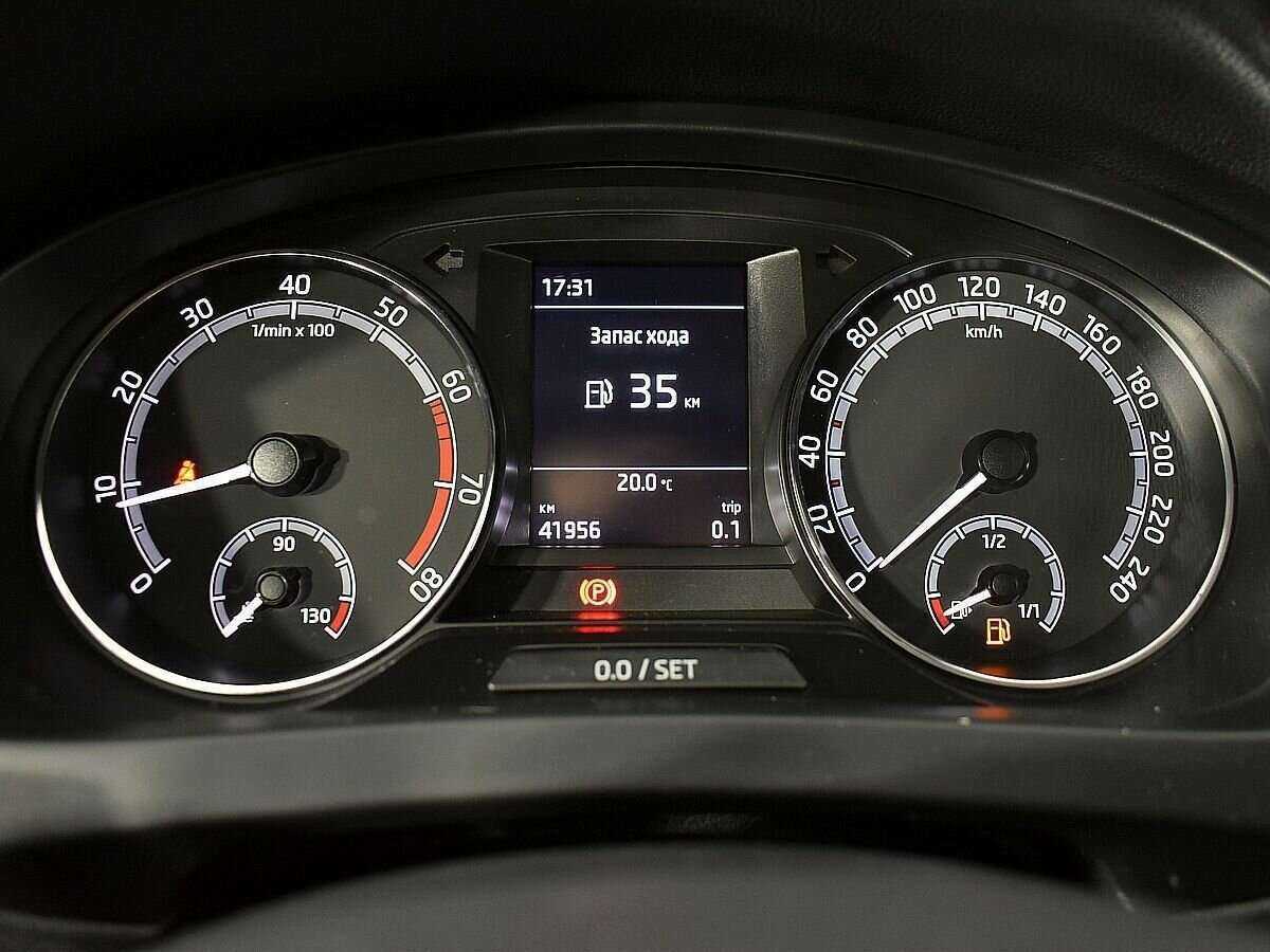 Skoda Rapid с пробегом — 2019 год. Фото: #9