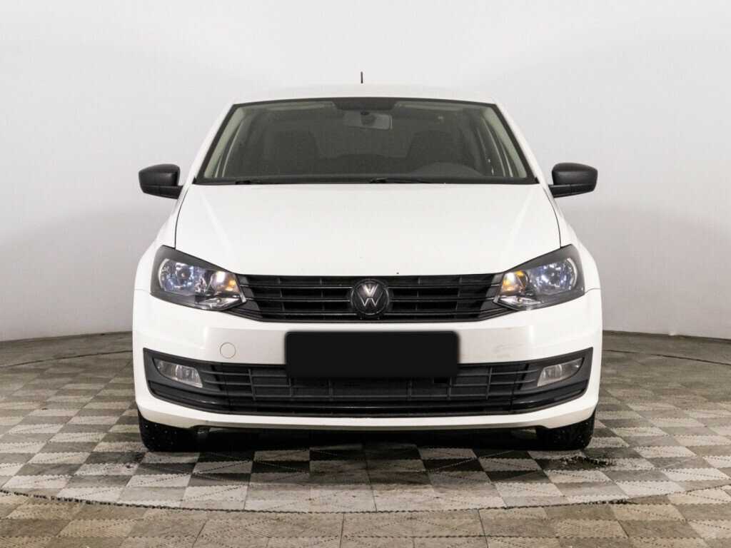 Volkswagen Polo с пробегом — 2016 год. Фото: #1