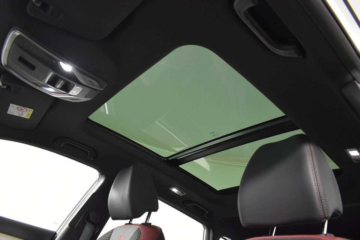 Geely Coolray с пробегом — 2023 год. Фото: #7