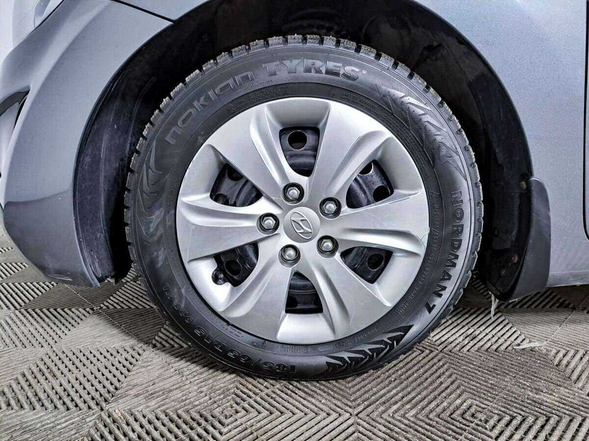 Hyundai Elantra с пробегом — 2015 год. Фото: #17