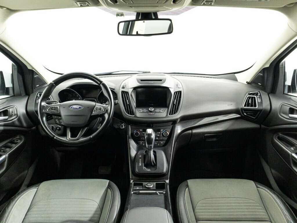 Ford Kuga с пробегом — 2017 год. Фото: #12