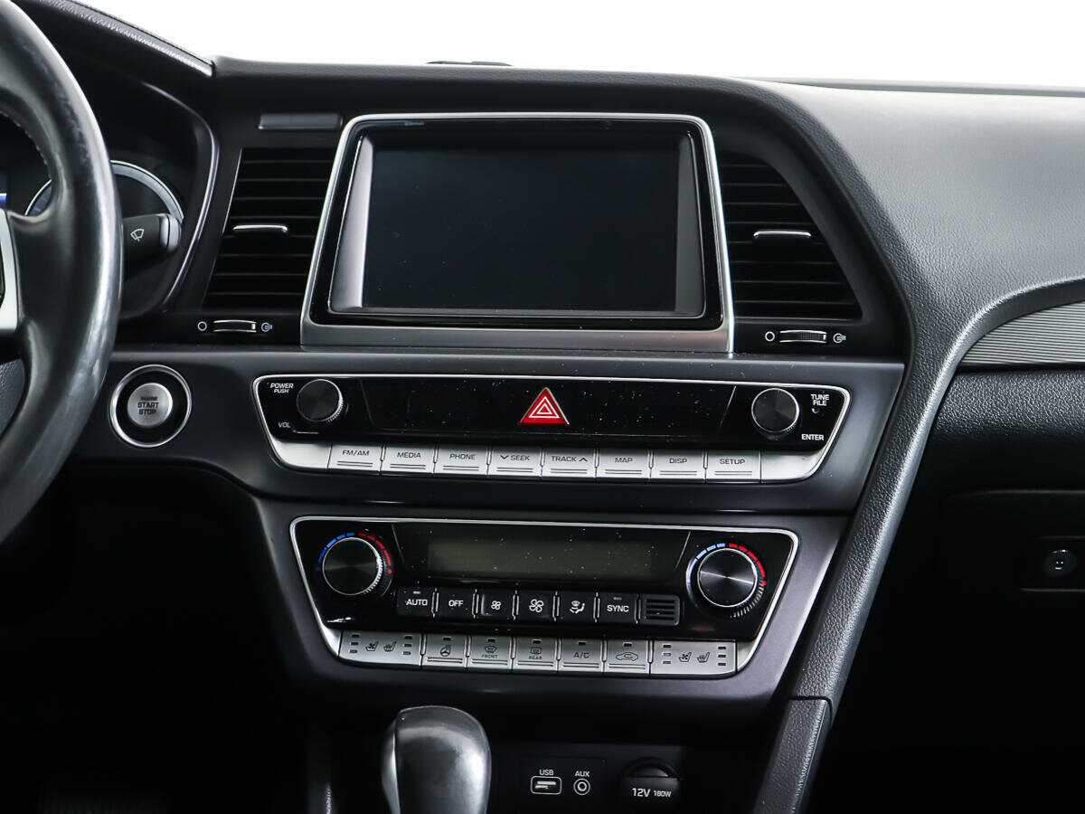 Hyundai Sonata с пробегом — 2018 год. Фото: #11