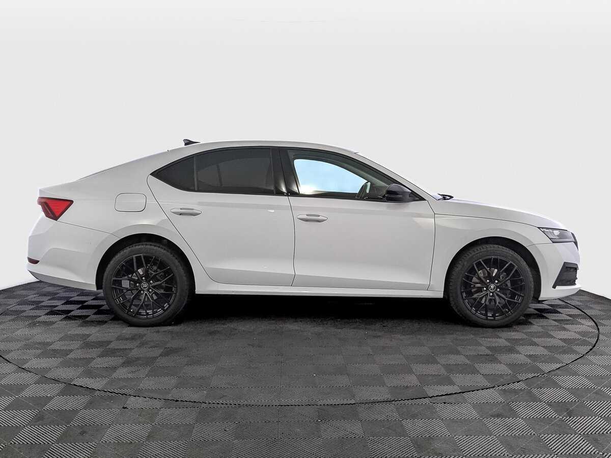 Skoda Octavia с пробегом — 2021 год. Фото: #3