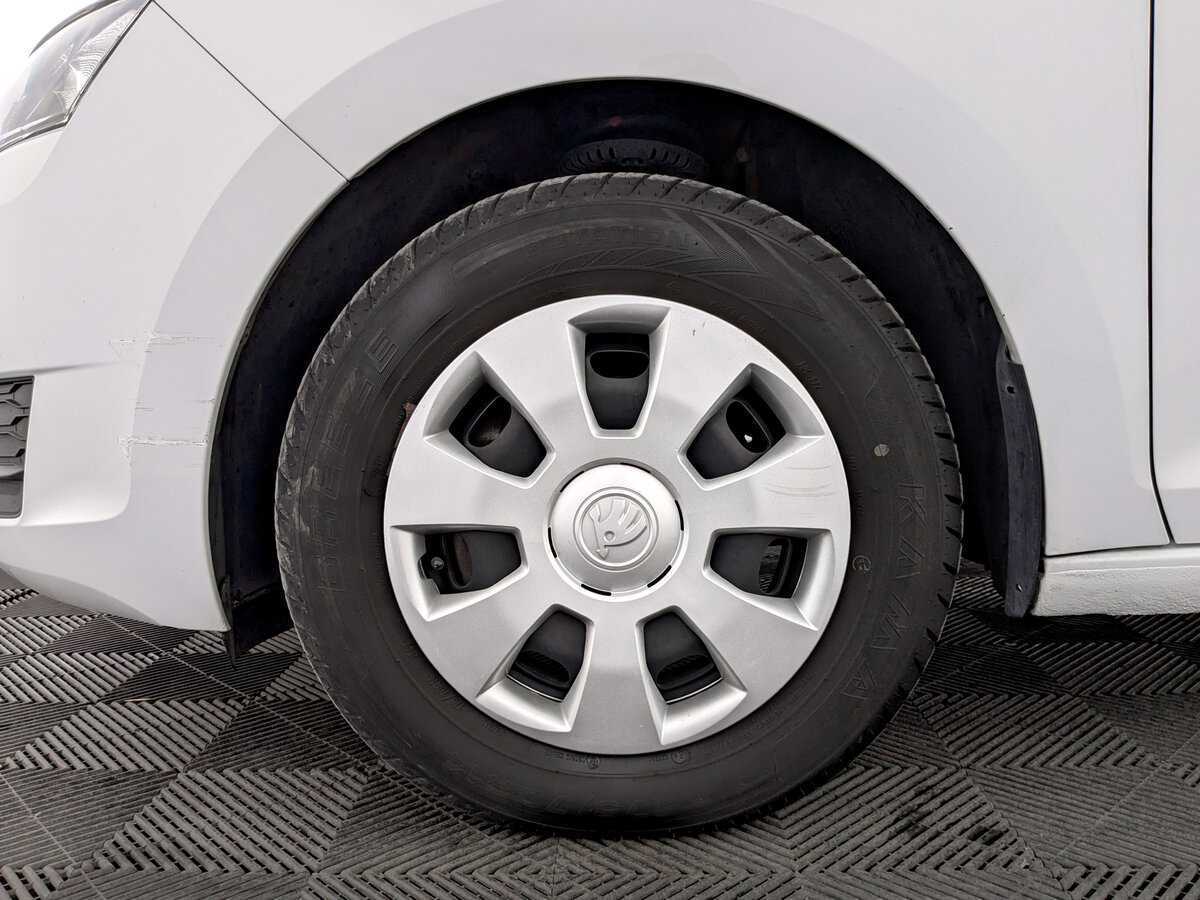 Skoda Rapid с пробегом — 2019 год. Фото: #17