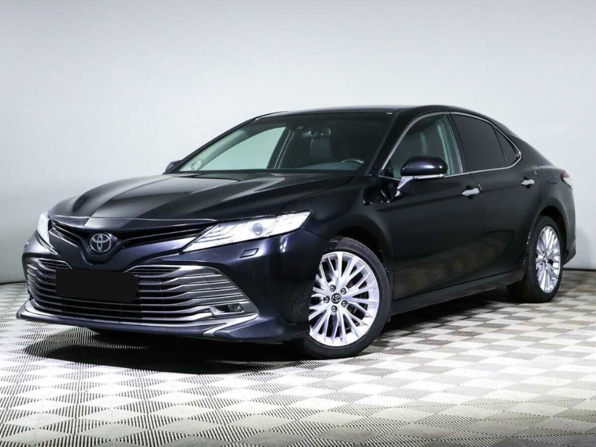 Toyota Camry с пробегом — 2018 год. Фото: #0
