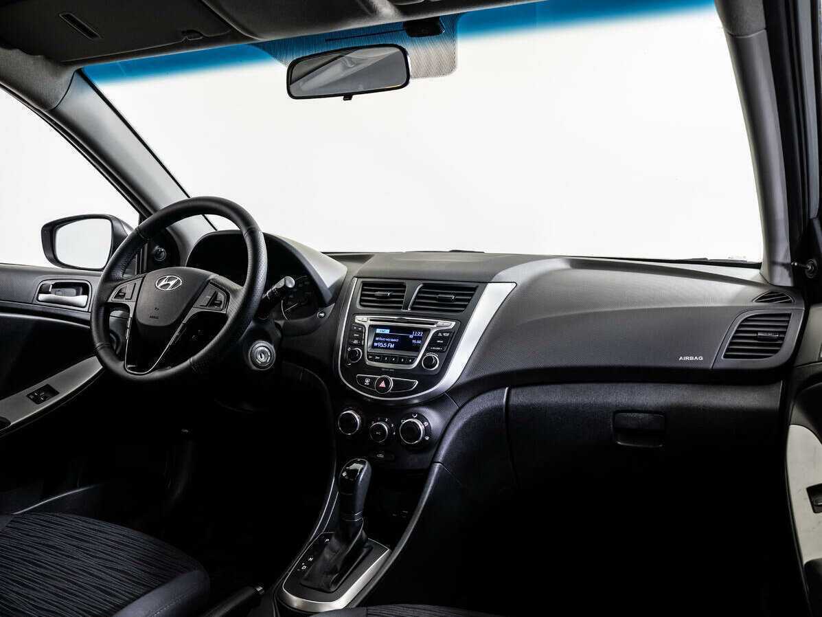 Hyundai Solaris с пробегом — 2016 год. Фото: #8