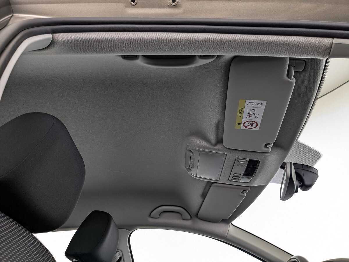 Volkswagen Polo с пробегом — 2020 год. Фото: #22