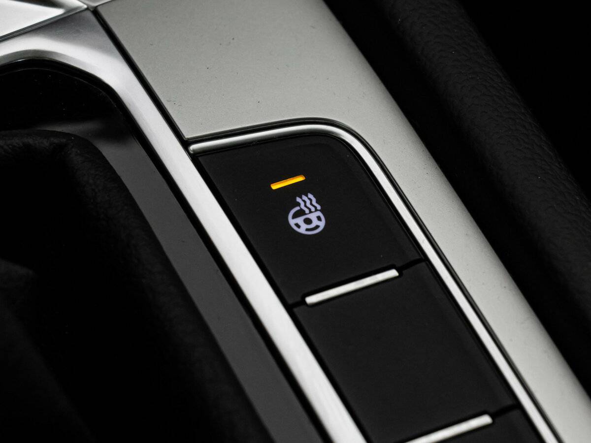 Volkswagen Passat с пробегом — 2018 год. Фото: #16