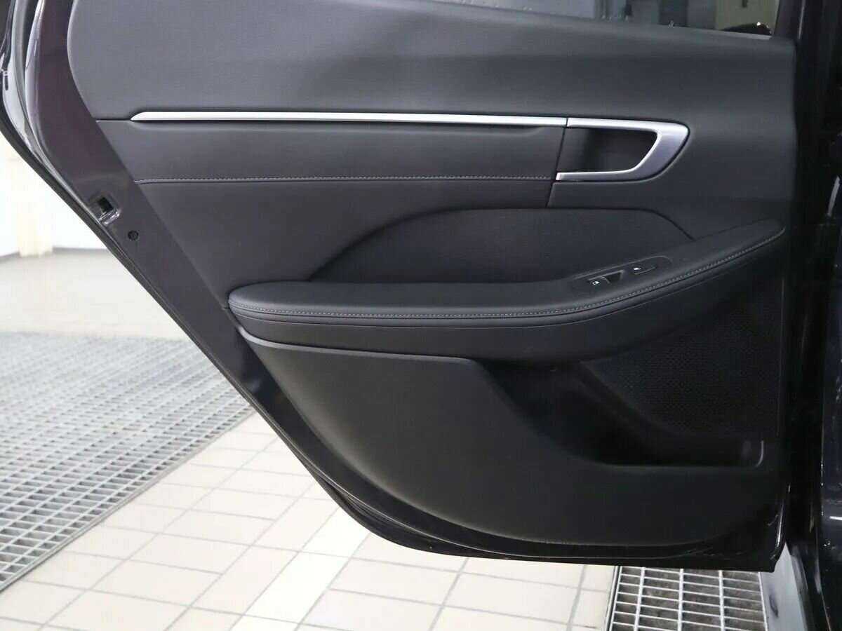 Hyundai Sonata с пробегом — 2021 год. Фото: #13