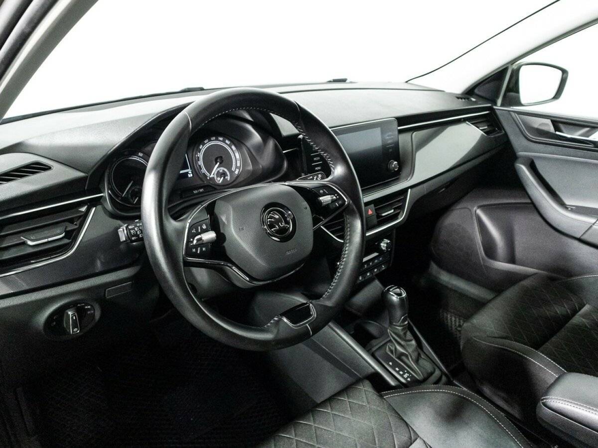 Skoda Rapid с пробегом — 2022 год. Фото: #10