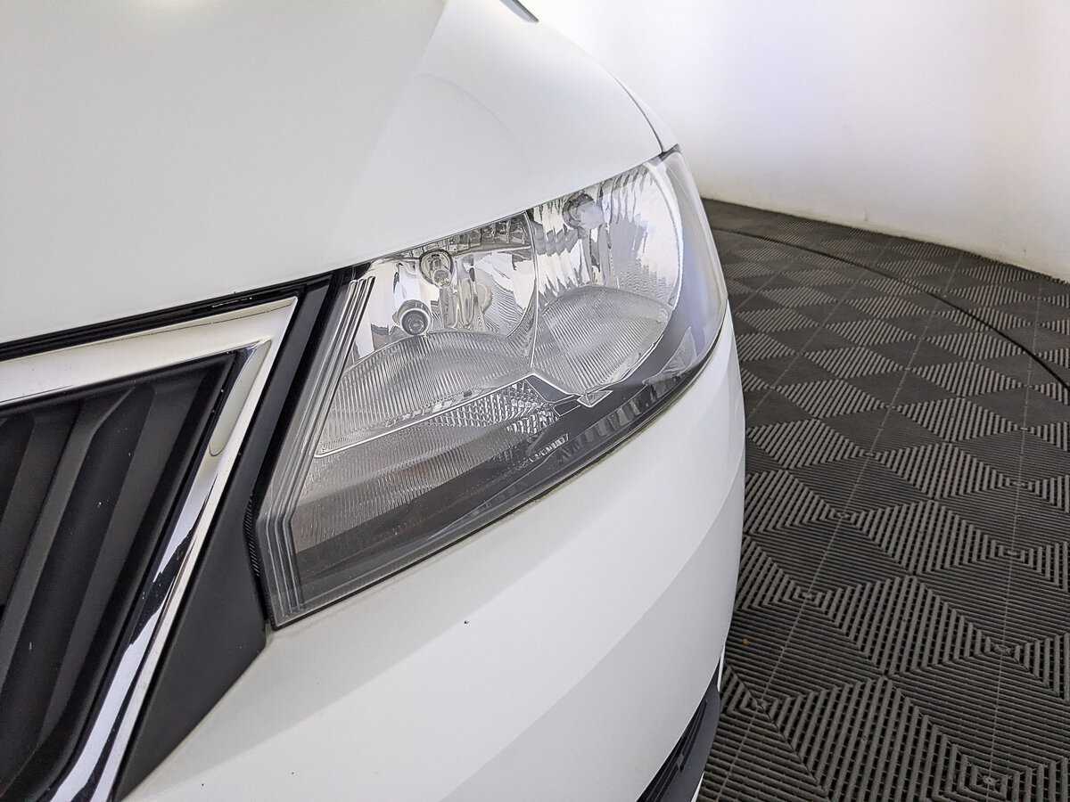 Skoda Rapid с пробегом — 2019 год. Фото: #10