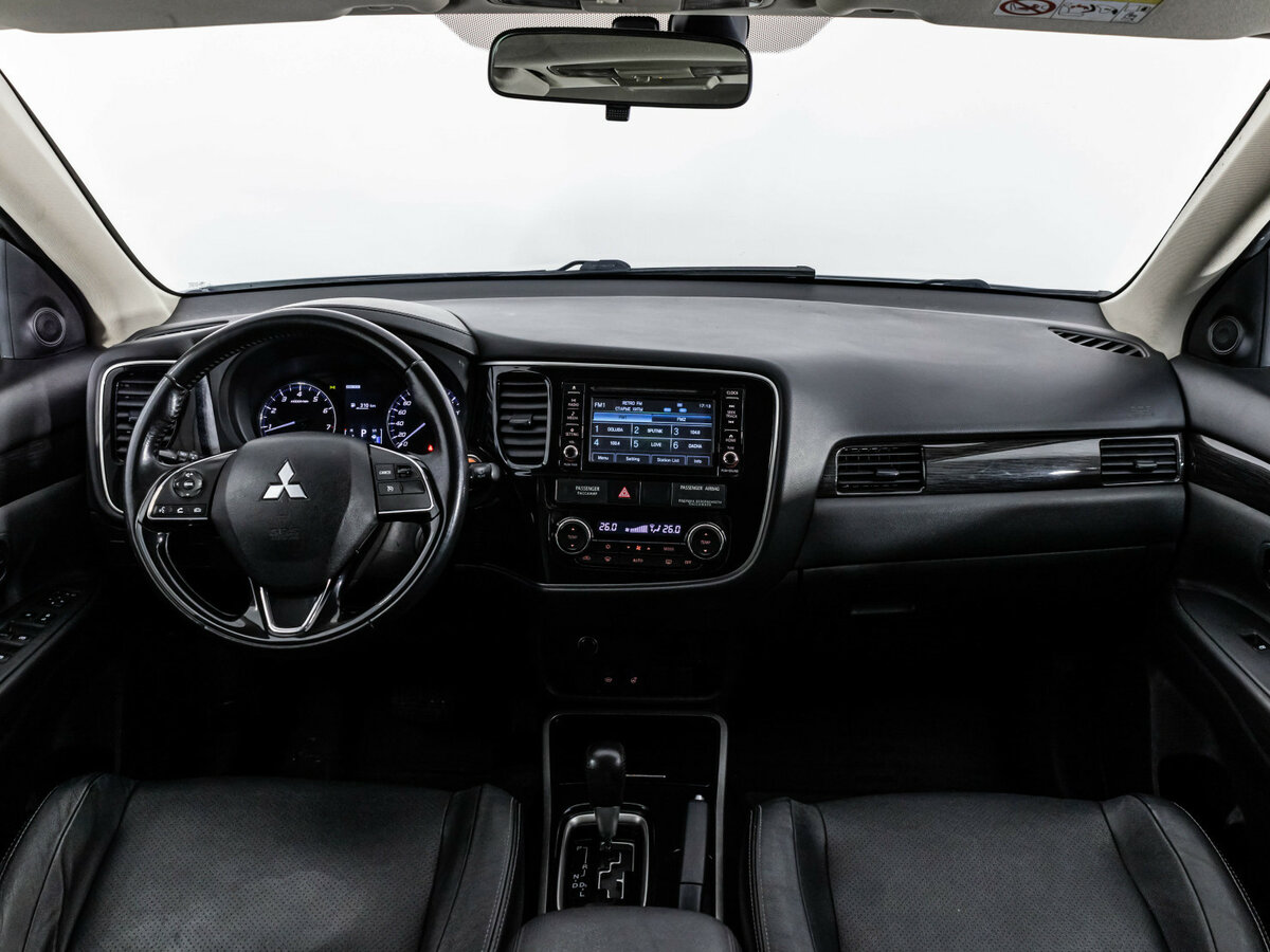 Mitsubishi Outlander с пробегом — 2017 год. Фото: #7