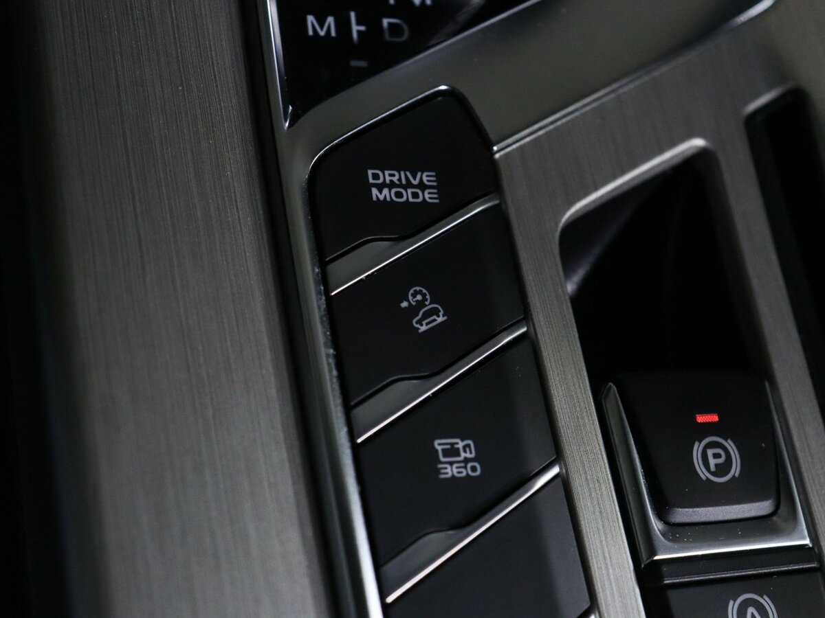 Geely Coolray с пробегом — 2023 год. Фото: #14