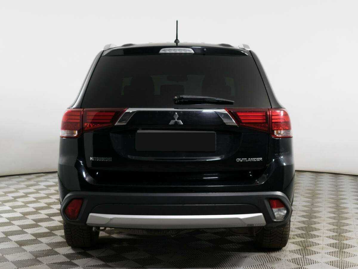 Mitsubishi Outlander с пробегом — 2016 год. Фото: #4