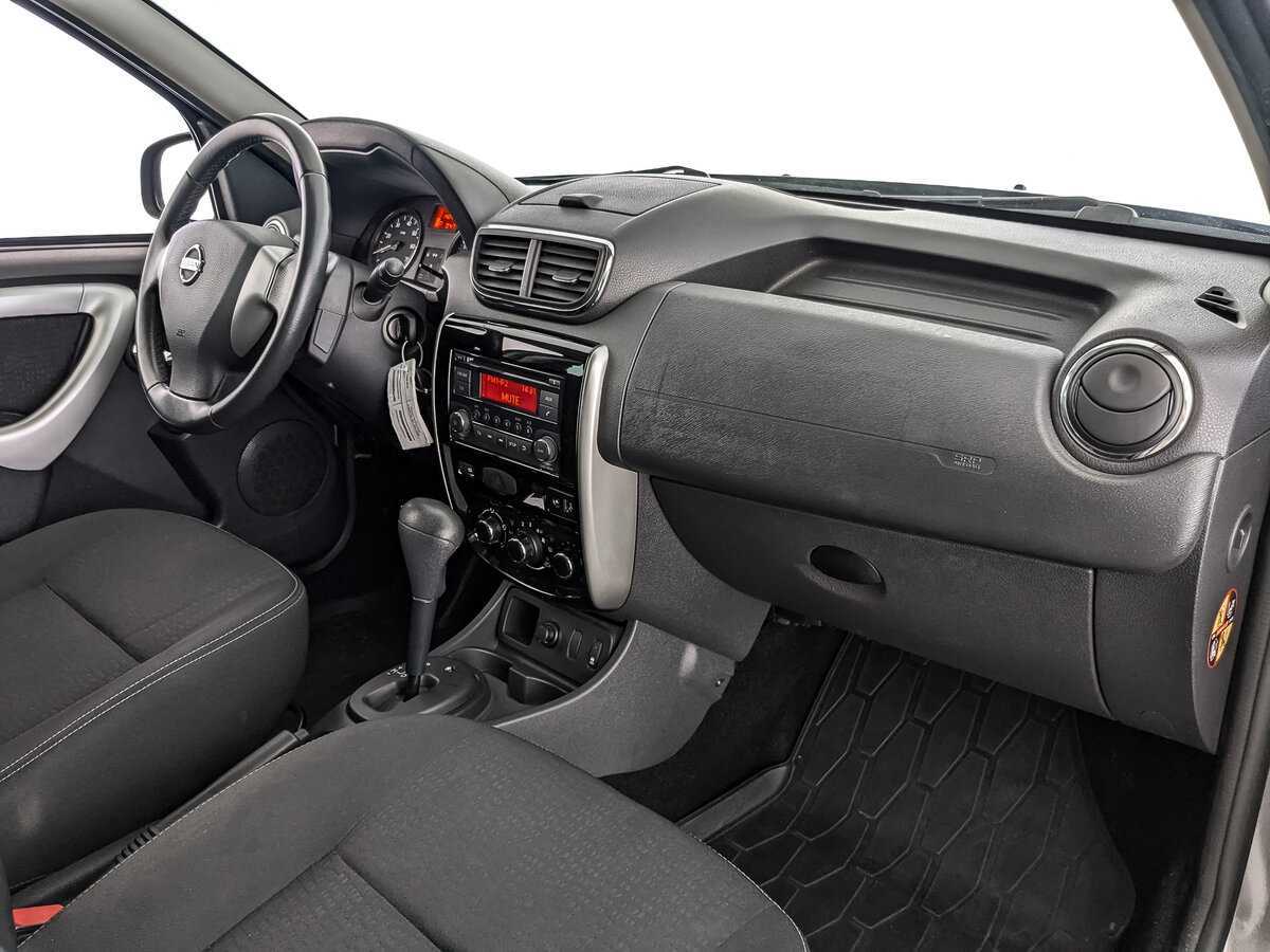 Nissan Terrano с пробегом — 2015 год. Фото: #8