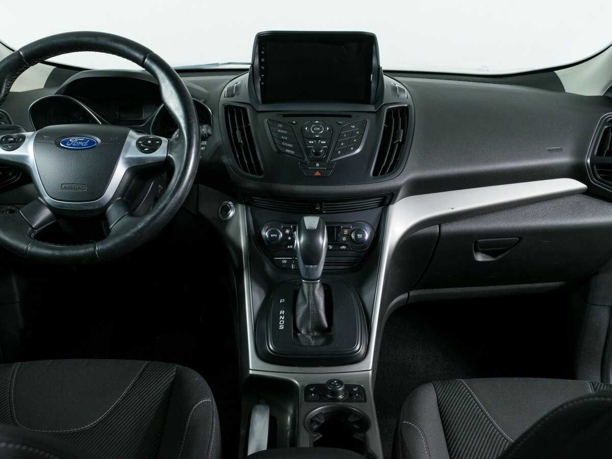 Ford Kuga с пробегом — 2014 год. Фото: #8