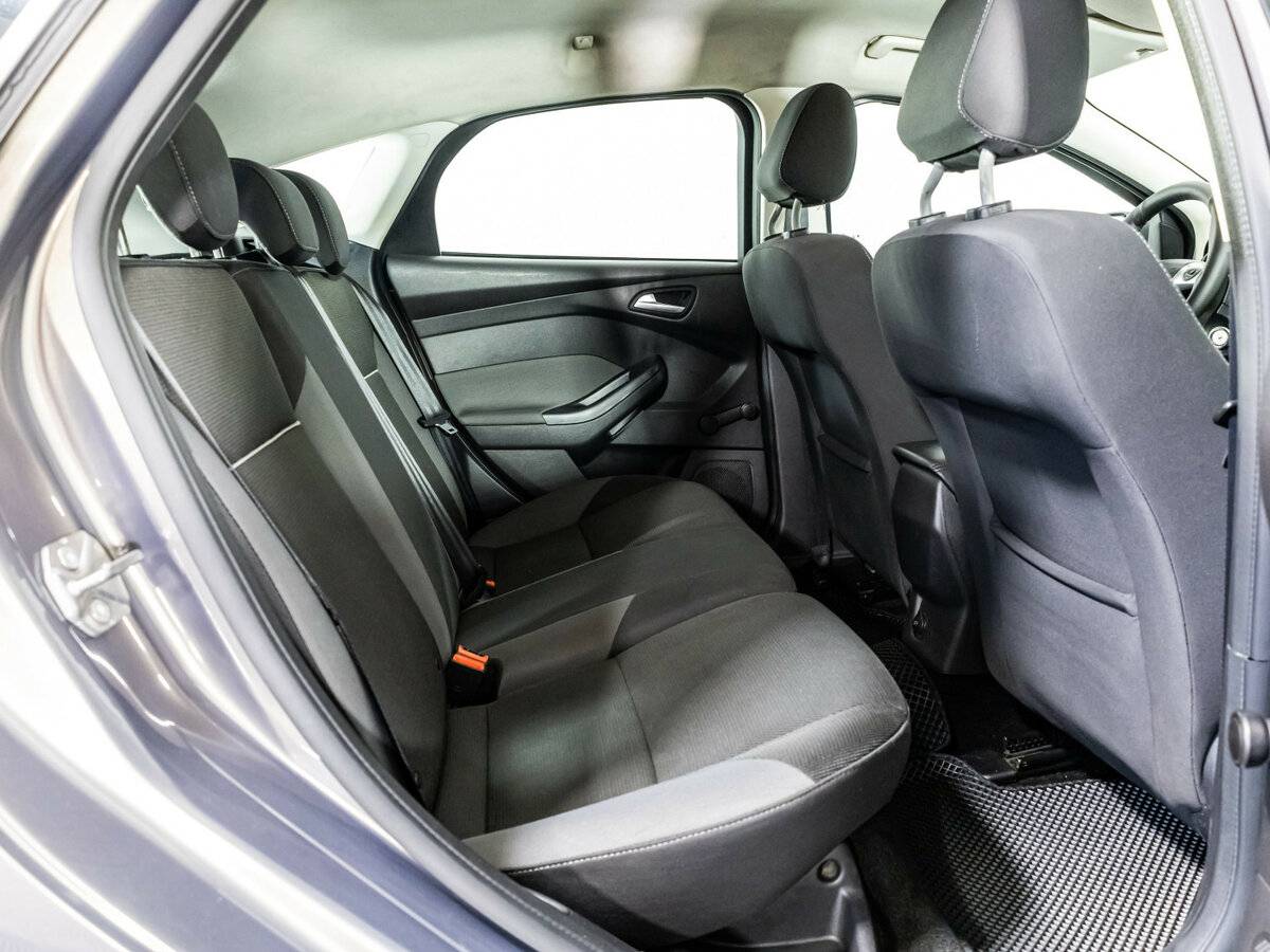 Ford Focus с пробегом — 2014 год. Фото: #13