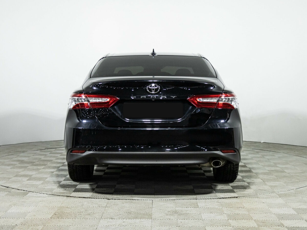 Toyota Camry с пробегом — 2020 год. Фото: #4