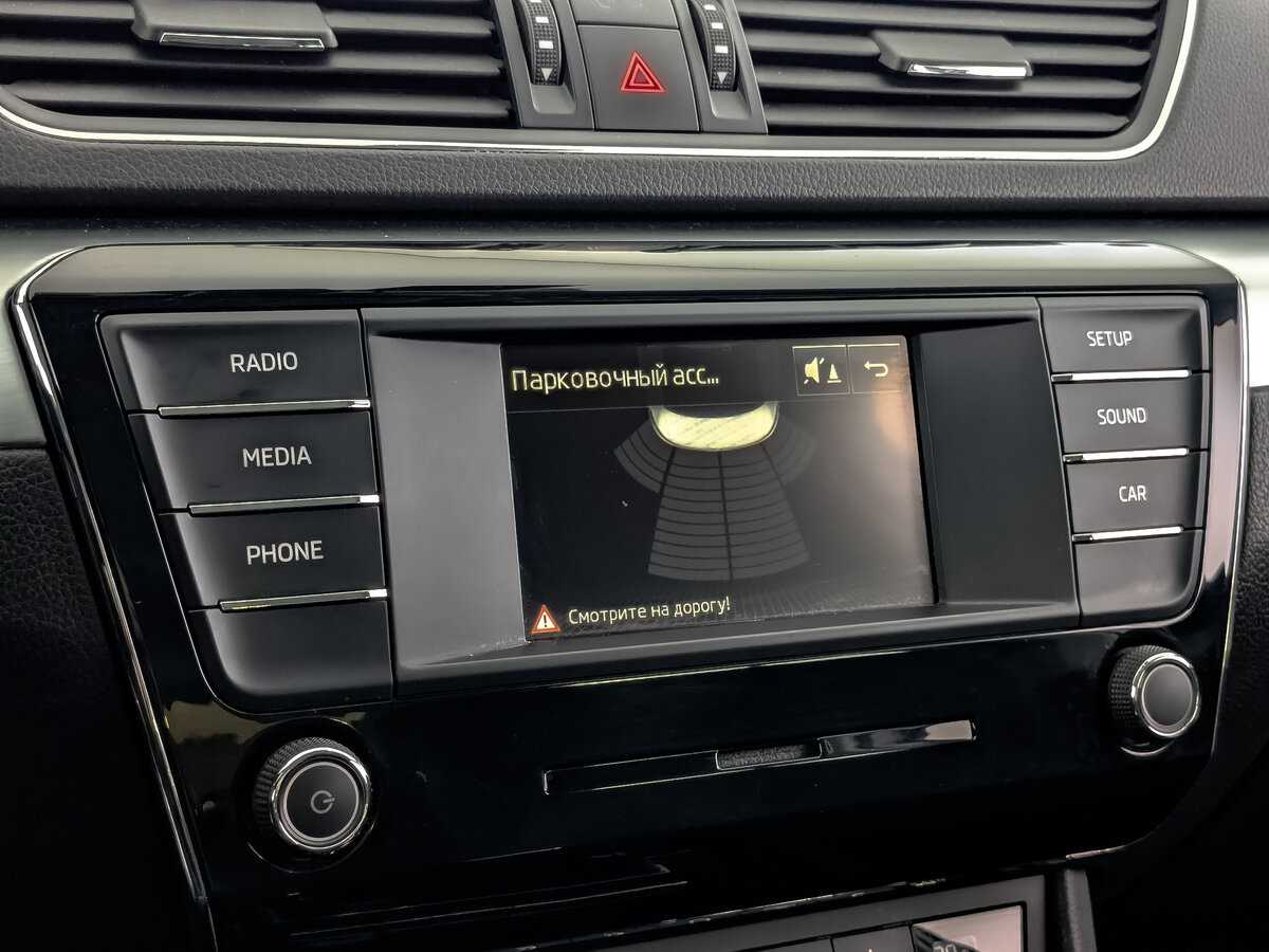 Skoda Superb с пробегом — 2017 год. Фото: #24