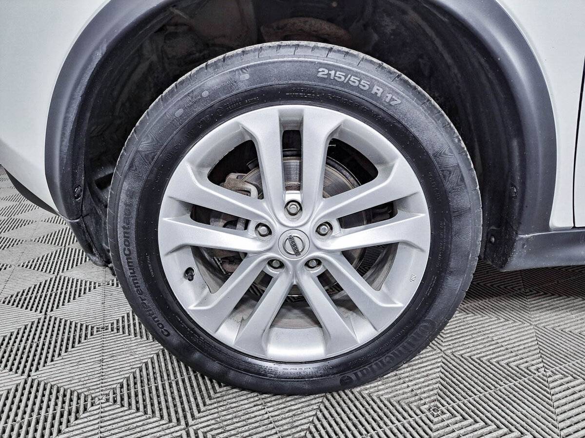 Nissan Juke с пробегом — 2014 год. Фото: #13