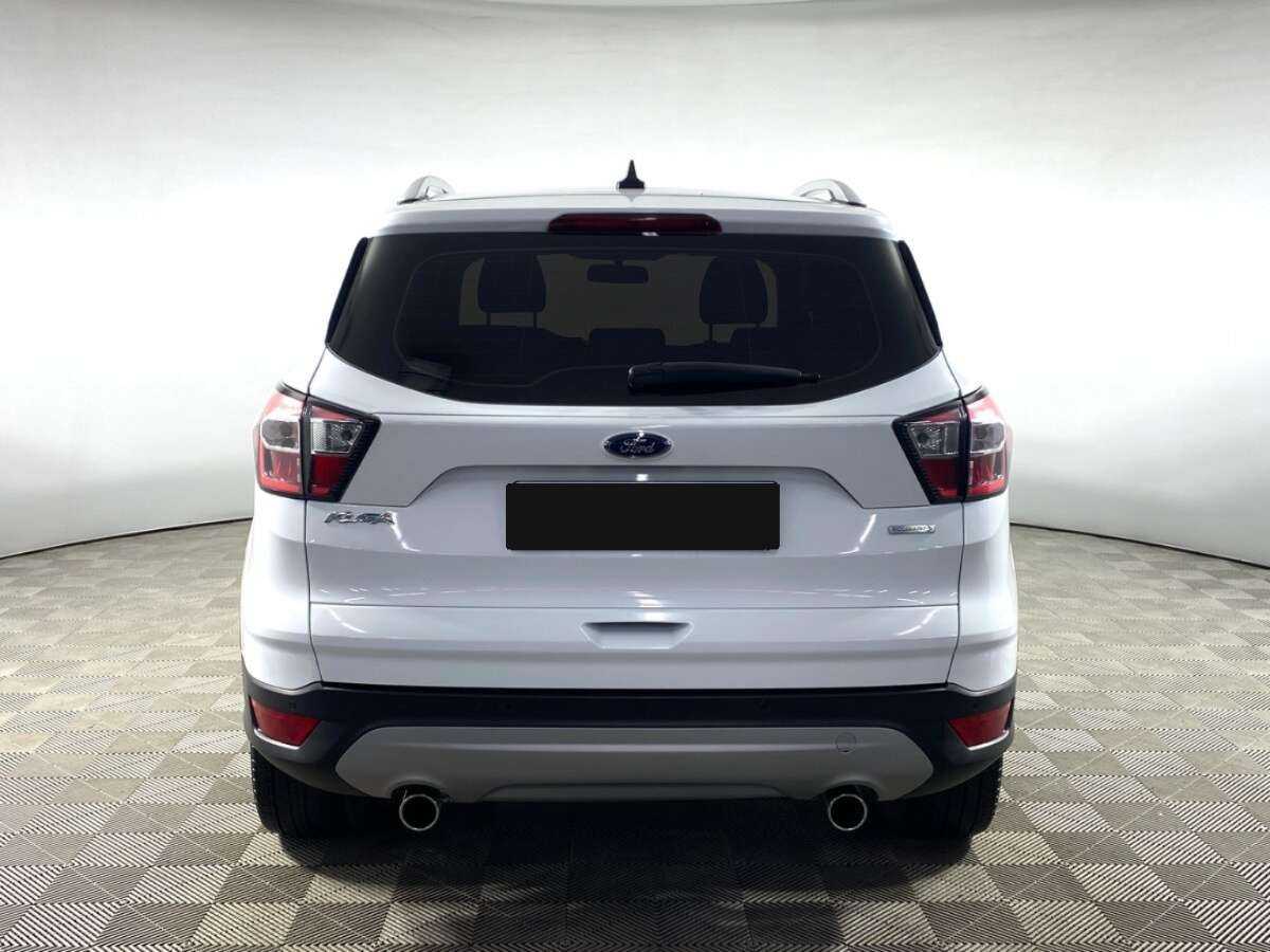 Ford Kuga с пробегом — 2017 год. Фото: #4