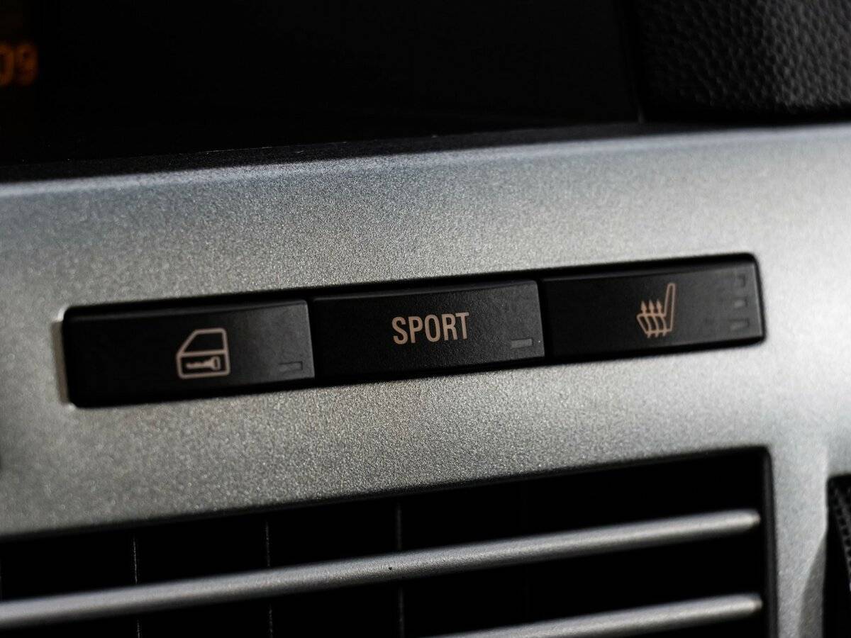 Opel Astra с пробегом — 2014 год. Фото: #15