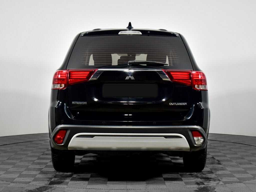 Mitsubishi Outlander с пробегом — 2019 год. Фото: #4