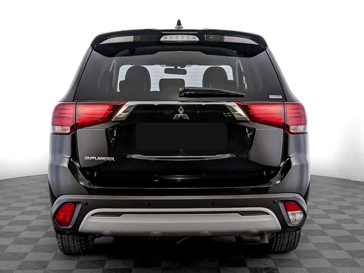 Mitsubishi Outlander с пробегом — 2021 год. Фото: #5