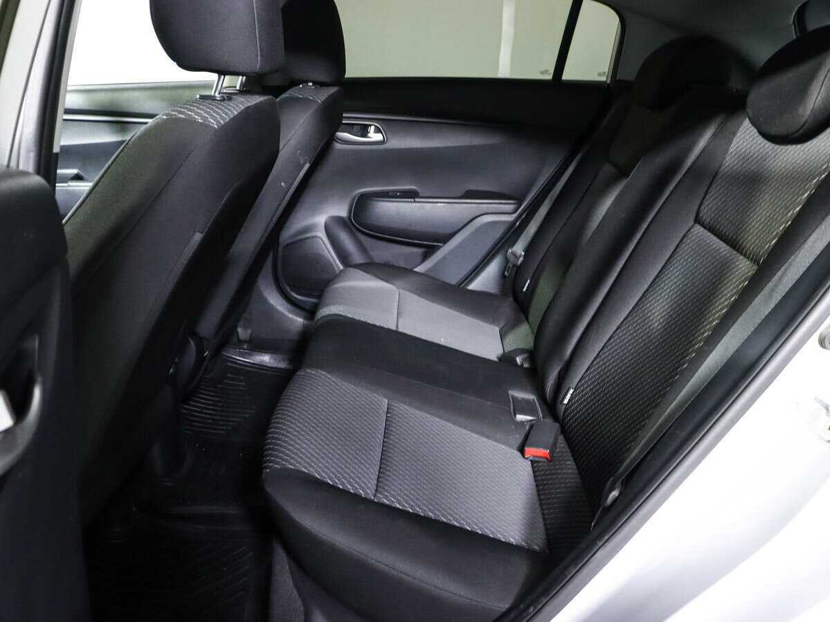 Kia Rio с пробегом — 2019 год. Фото: #7