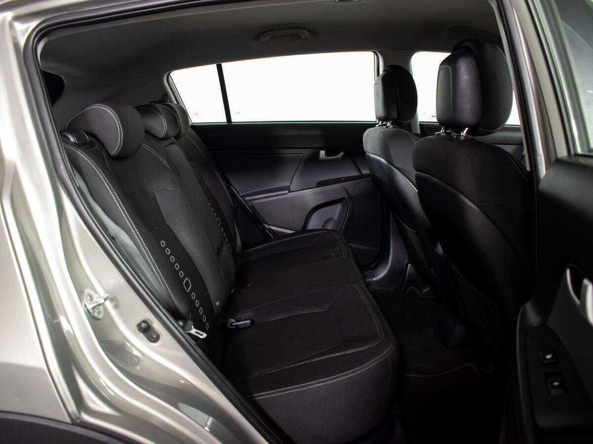 Kia Sportage с пробегом — 2014 год. Фото: #9