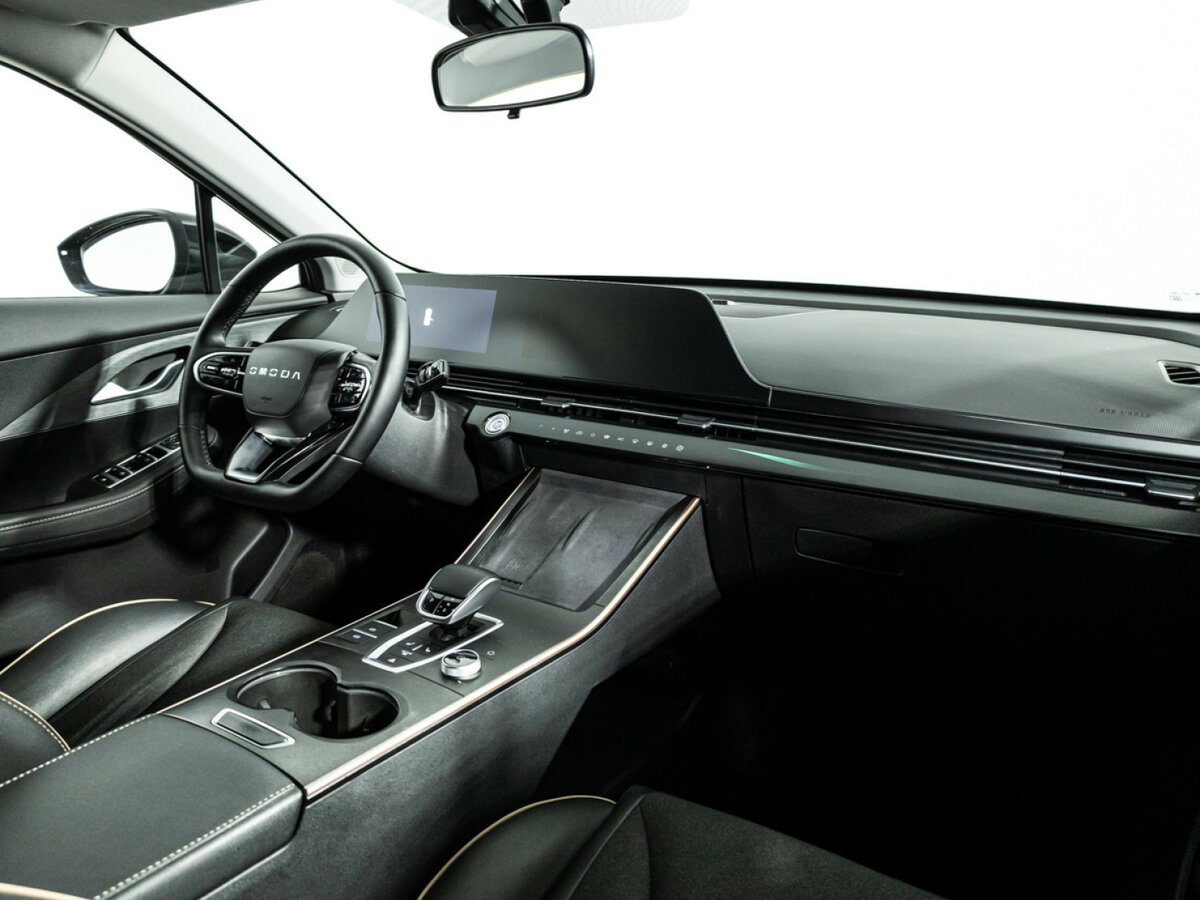 OMODA C5 с пробегом — 2024 год. Фото: #8