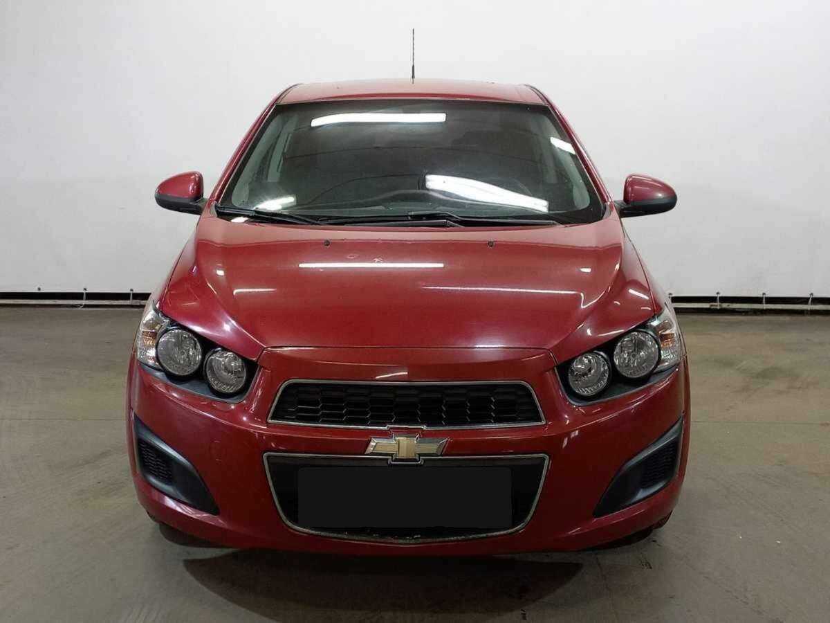 Chevrolet Aveo с пробегом — 2013 год. Фото: #1