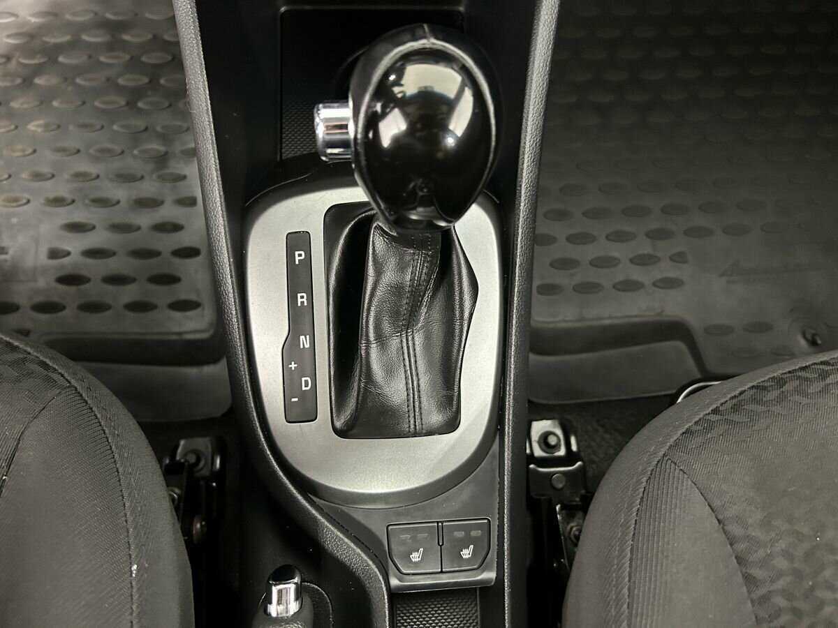 Kia Rio с пробегом — 2014 год. Фото: #11