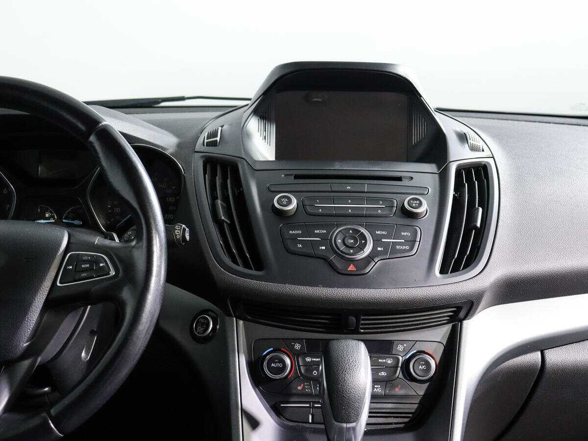 Ford Kuga с пробегом — 2017 год. Фото: #10