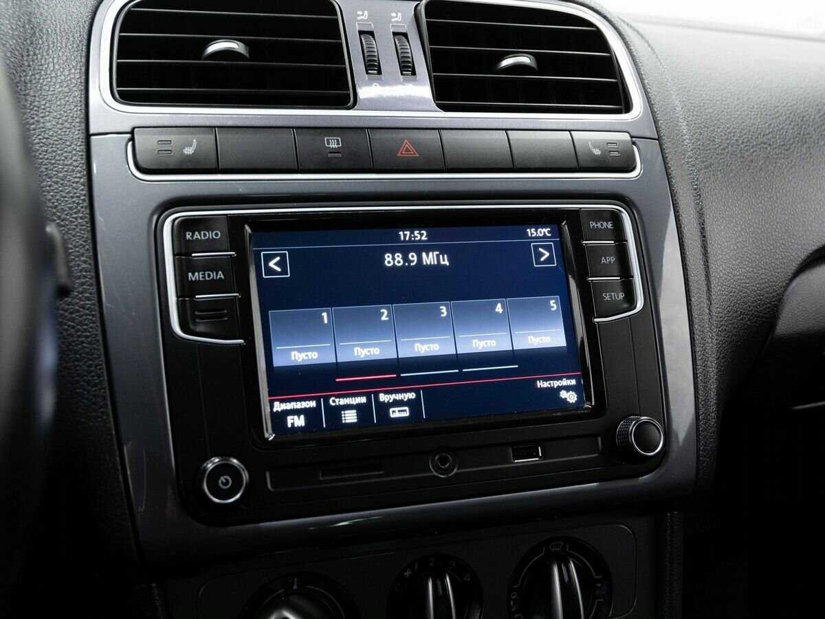 Volkswagen Polo с пробегом — 2020 год. Фото: #20