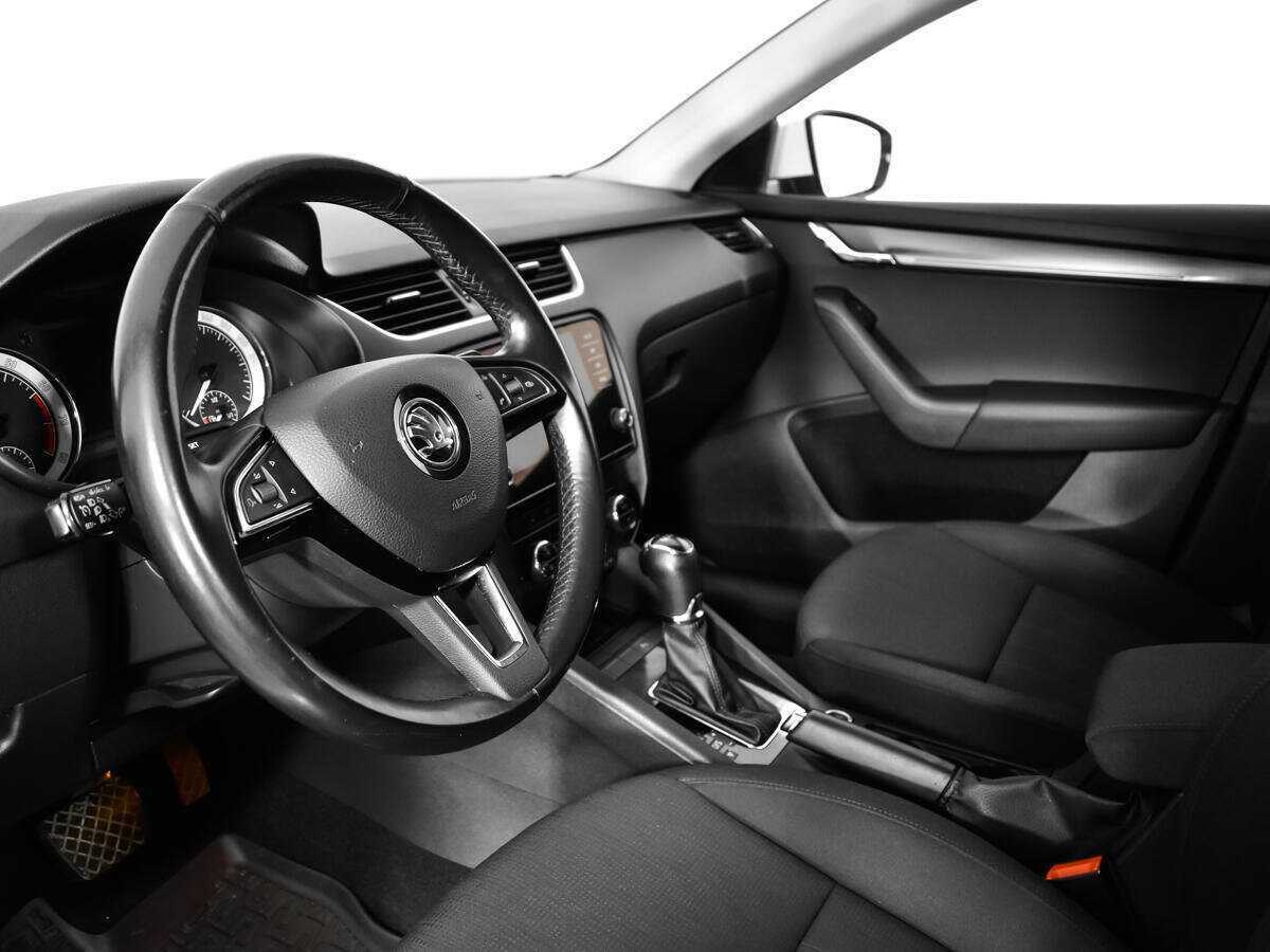 Skoda Octavia с пробегом — 2017 год. Фото: #12