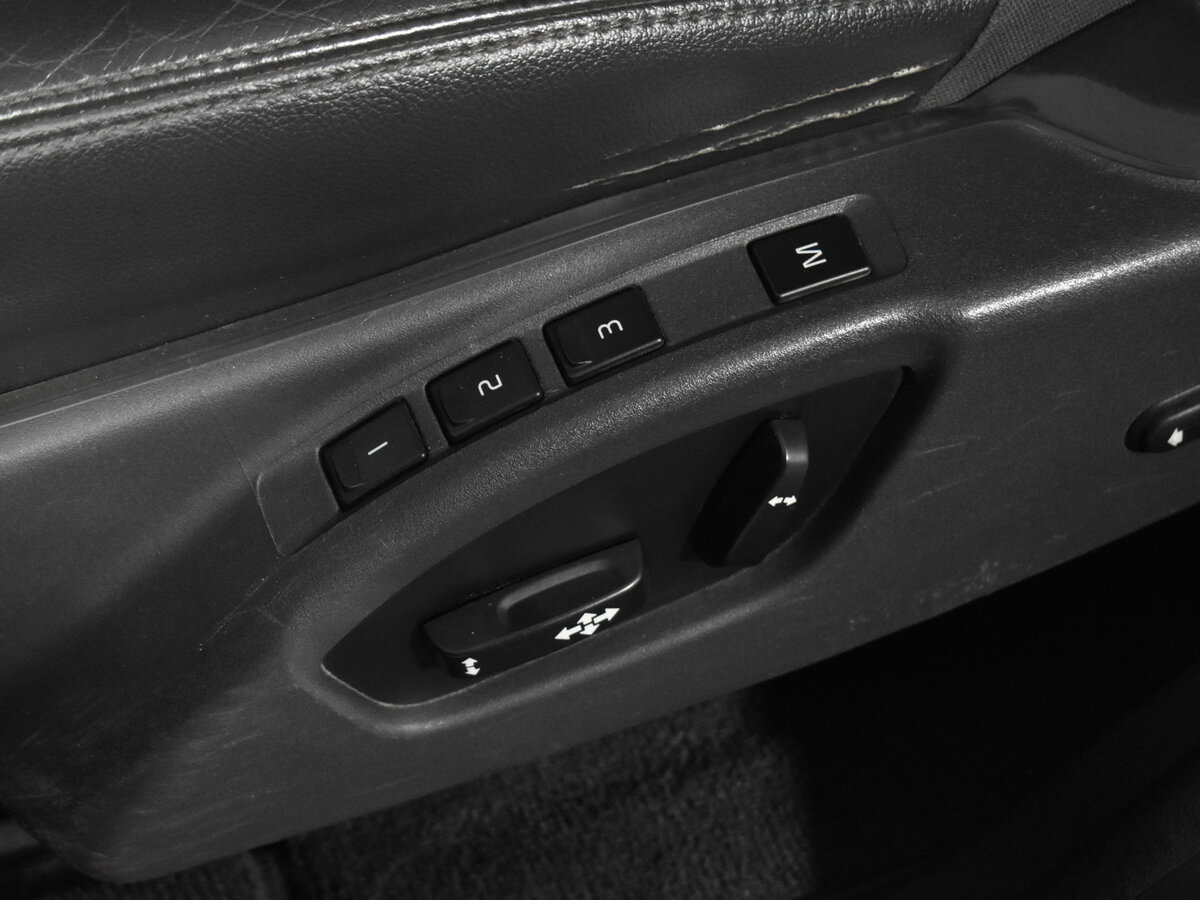 Volvo XC60 с пробегом — 2015 год. Фото: #7